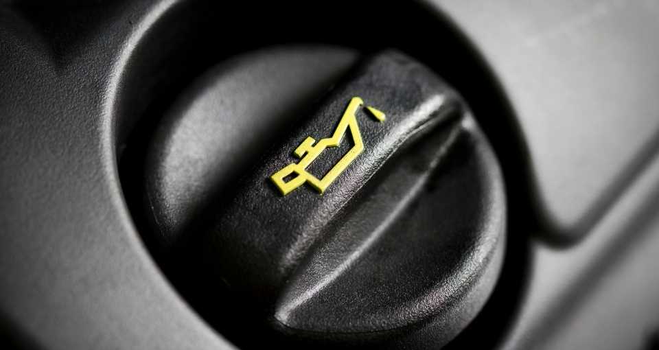 Symptoms of a Loose Oil Cap Your Motor Fix