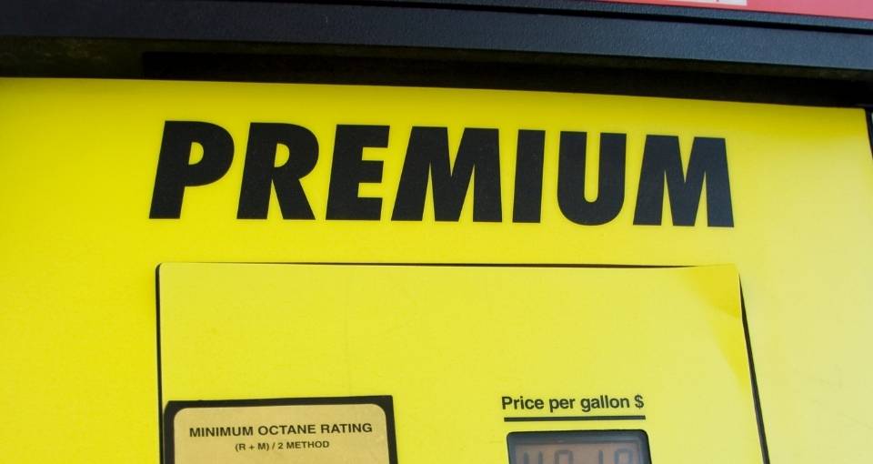 what-happens-when-you-put-regular-gas-in-a-premium-fuel-car-your